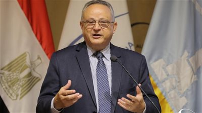 مدير مكتبة الإسكندرية: الأرض مهددة وعلينا النظر بشكل أشمل لعلاقة الإنسان بالكون