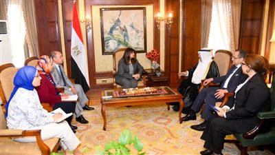 وزيرة الهجرة: العلاقات المصرية الكويتية أخوية 