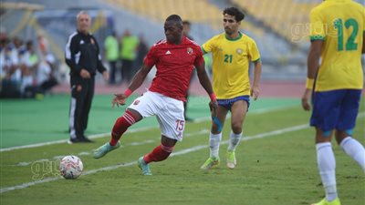 خروج باسم مرسي.. حارس الإسماعيلي يتألق أمام هجمات الأهلي بعد مرور 70 دقيقة 