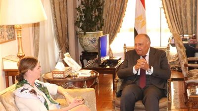 سامح شكري يستقبل وزيرة الدولة لأفريقيا بالخارجية البريطانية | صور