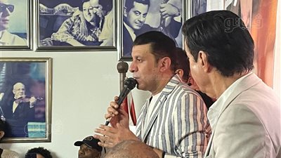  مصطفى كامل يصف أغاني المهرجانات بالمخدرات في سرعة انتشارها