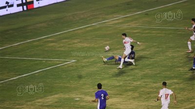نقاش حاد بين حازم إمام وأحمد الشناوي بسبب ضربة جزاء لسموحة أمام الزمالك | فيديو