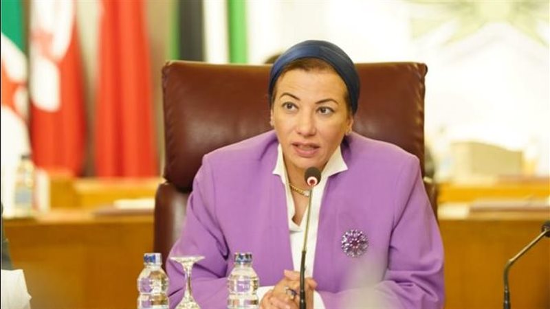 وزيرة البيئة 
