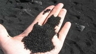 مستقبل اقتصادي ضخم.. أبرز الصناعات المستخدم فيها الرمال السوداء