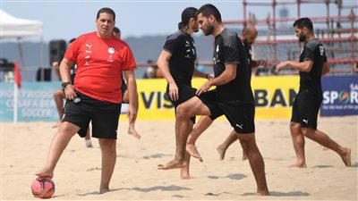 مصطفى لطفي وثنائي منتخب مصر في القائمة المختصرة للأفضل عالميا بالكرة الشاطئية