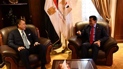وزيرا الرياضة والسياحة يبحثان التعاون المشترك