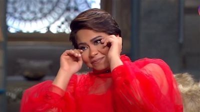 خطر على بناتها.. قانوني يفجر مفاجأة بشأن إسقاط الحضانة عن شيرين عبد الوهاب