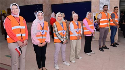 ممر شرفي وتصفيق حاد لأبطال أكتوبر بكلية التربية جامعة الإسكندرية | صور