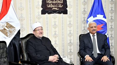 وزير الأوقاف خلال لقائه قيادات الدعوة بالسويس: أهل الباطل لا يعملون إلا في غياب أهل الحق