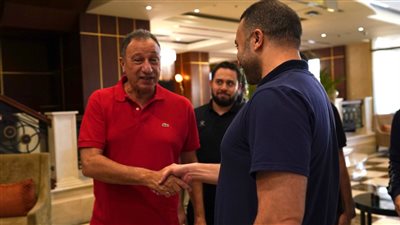 الخطيب يزور بعثة «يد الأهلي» المشاركة في مونديال الأندية
