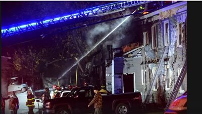 تحطم طائرة بالقرب من مبنى سكني في أمريكا.. ومصرع جميع ركابها | فيديو