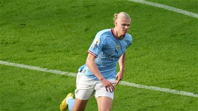 هالاند يعادل رقم أجويرو مع مانشستر سيتي