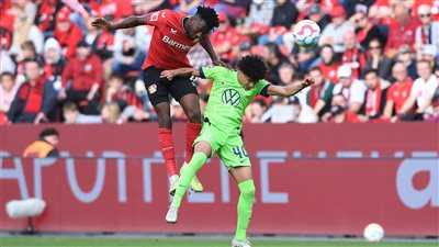 بمشاركة مرموش.. فولفسبورج يتعادل مع باير ليفركوزن 2/2 في الدوري الألماني 