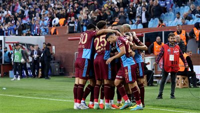 بمشاركة تريزيجيه.. طرابزون يفوز على سيفاس سبور 0/1 في الدوري التركي