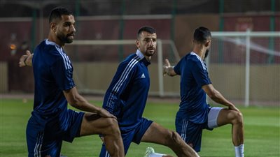 الجدية والالتزام عنوان مران الأهلي قبل مواجهة أسوان | صور 