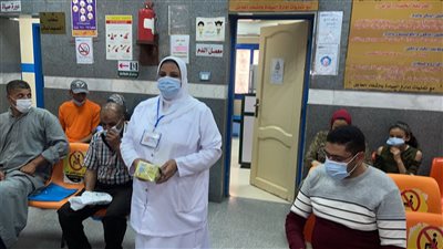 التأمين الصحي يبدأ العمل بمنظومة العيادات المسائية في 7 محافظات