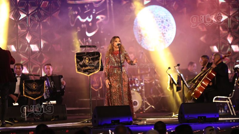 نادية مصطفى 