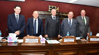 وزير الآثار: السياحة تعمل كرقيب ومنظم ومدير لبرامج الإنفاق العام