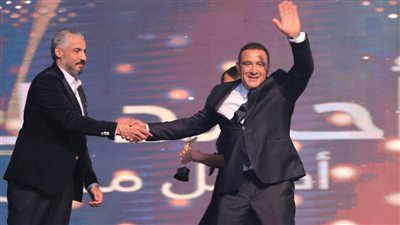 السقا عن شيرين عبد الوهاب: مش عيب إن الواحد يغلط المهم يتعلم| فيديو