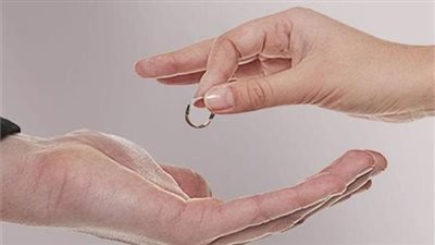 أردني يطلق زوجته بعد إجرائها عملية تجميل فاشلة