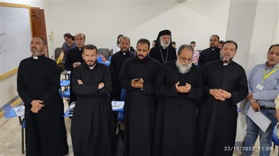 مطران كاثوليك المنيا يترأس اجتماع مرشدي السجون