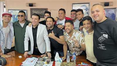 أقسم بالله ما كنت أقصد أغلط فيهم.. حسن شاكوش يعتذر من جديد للعازفين