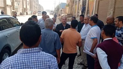 نائب محافظ الجيزة يتفقد أعمال وضع طبقة السن بشارع ترسا العمومي | صور