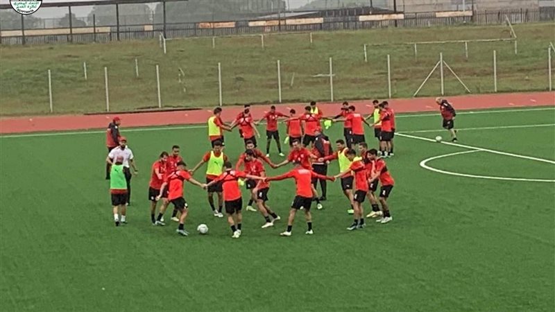 إحماء لاعبي منتخب