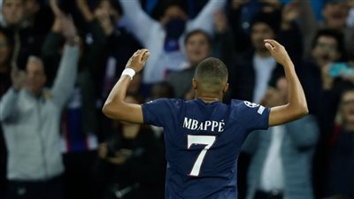 تعادل مثير بين سان جيرمان ويوفنتوس في الشوط الأول