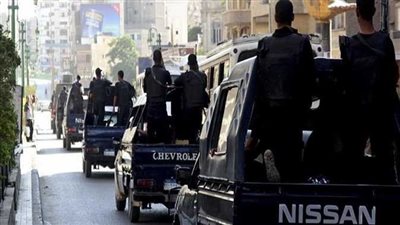 في ضربة أمنية موجعة.. سقوط أخطر تجار الكيف في الجيزة خلال حملة أمنية مكبرة.. ضبط 17 بحوزتهم طن ونصف الطن مخدرات و11 قطعة سلاح بينها رشاش جرينوف