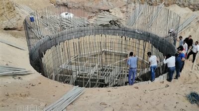 استعجال تحريات المباحث حول سقوط 3 عمال في حفرة بطريق السويس