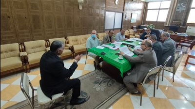 لجنة القيادات بشمال سيناء تلتقى المتقدمين لوظائف قيادية بـ«الصحة»