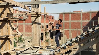 إزالة مخالفات متغيرات مكانية وتعديات فى المهد بعزبة الوالدة في حلوان