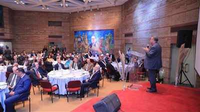 القس أندريه زكي لشركاء الهيئة الإنجيلية الدوليين: لا سلام لنا إلا بسلام مصر.. وبلادنا تتغير للأفضل