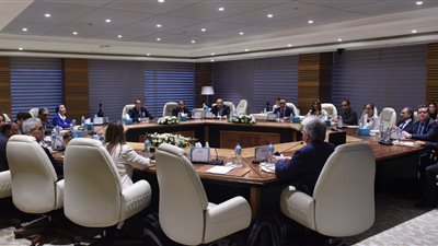 رئيس الوزراء يلتقى رائد المناخ للرئاسة المصرية والمبعوث الخاص للأمم المتحدة