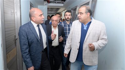 رئيس جامعة المنصورة يتفقد تجهيزات مبنى زراعة الكبد الجديد | صور