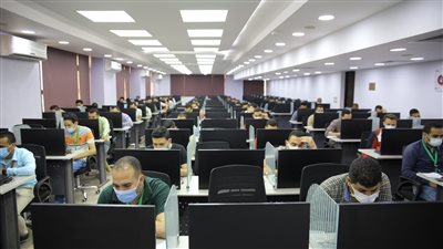 التنظيم والإدارة يواصل الاختبارات الإلكترونية للمتقدمين لوظيفة معلم فصل بسوهاج 
