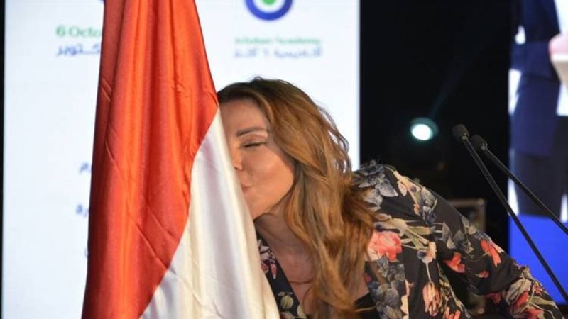 رزان مغربي تحتفي