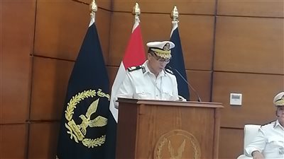 المرور: توقيع عقوبة على صدور رائحة كريهة من السيارة بالطرق