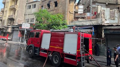 محافظ القاهرة يتفقد حريق شارع الأزهر | صور