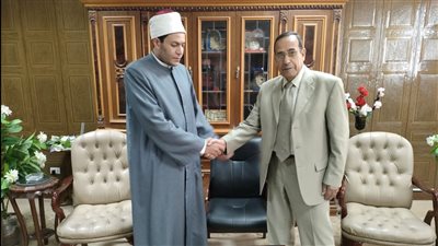 محافظ شمال سيناء يستقبل مدير مديرية الأوقاف الجديد