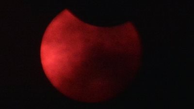 نصائح الصحة لحماية العين أثناء كسوف الشمس 