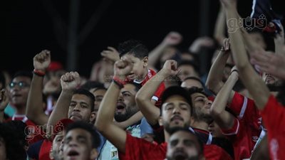  بالروح الدوري مش هيروح.. هتافات جماهير الأهلي تزلزل ملعب المحلة بالفيديو 