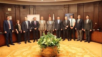  بروتوكول تعاون لخدمات البترول الجوية المصرية لعلوم الطيران 