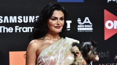 دارين حداد تروج لشخصيتها في مسلسل اتزان