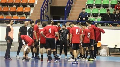 شباب يد الأهلي يتعادل مع الشمس بالدوري