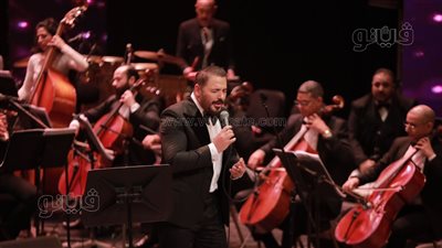 رامي عياش يبدع بغناء 