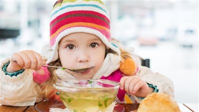 10 نصائح لحماية أطفالك من الأمراض الفيروسية والمعدية في الطقس المتقلب 