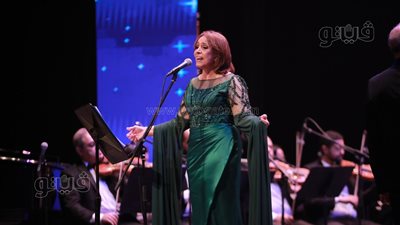 عفاف راضي تبدأ حفلها في مهرجان الموسيقى بـ