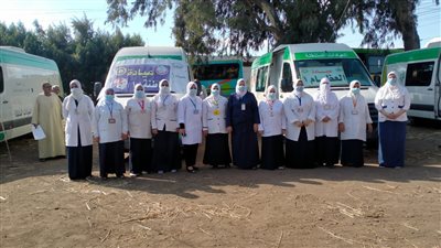 الكشف على 1728 مريضًا في قافلة طبية بالدقهلية 